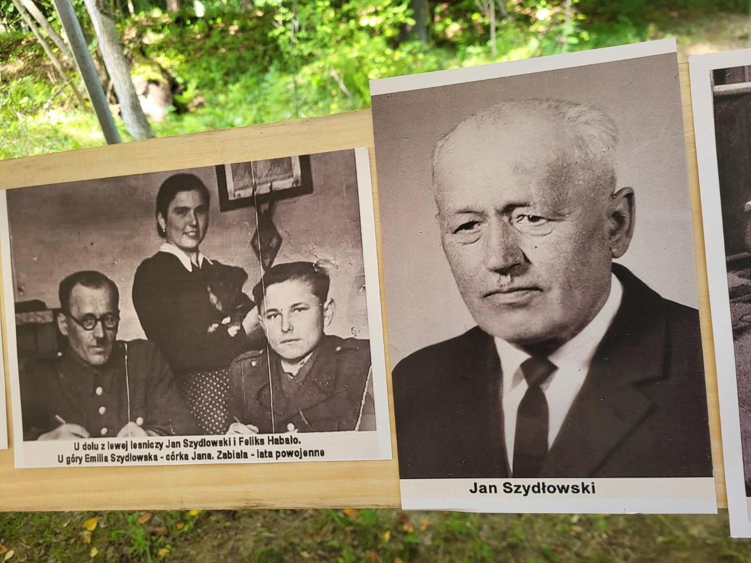 Dawni mieszkańcy Miłkowa na fotografiach prezentowanych na wystawie.